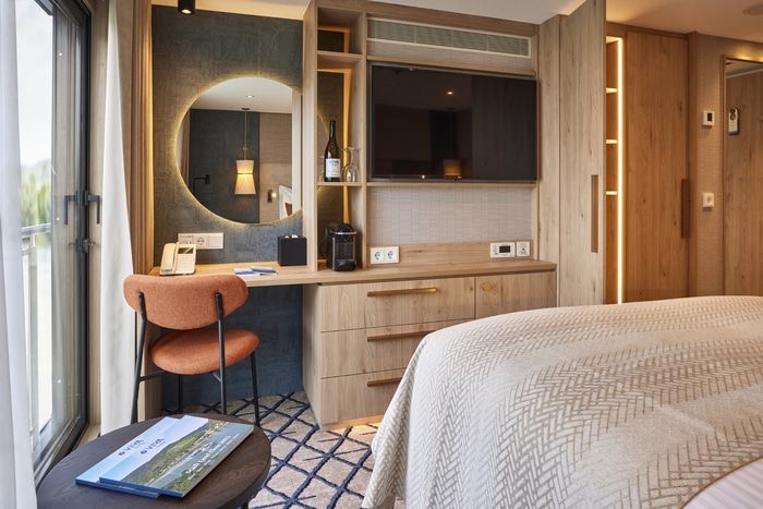 Double Cabin Ruby Deck